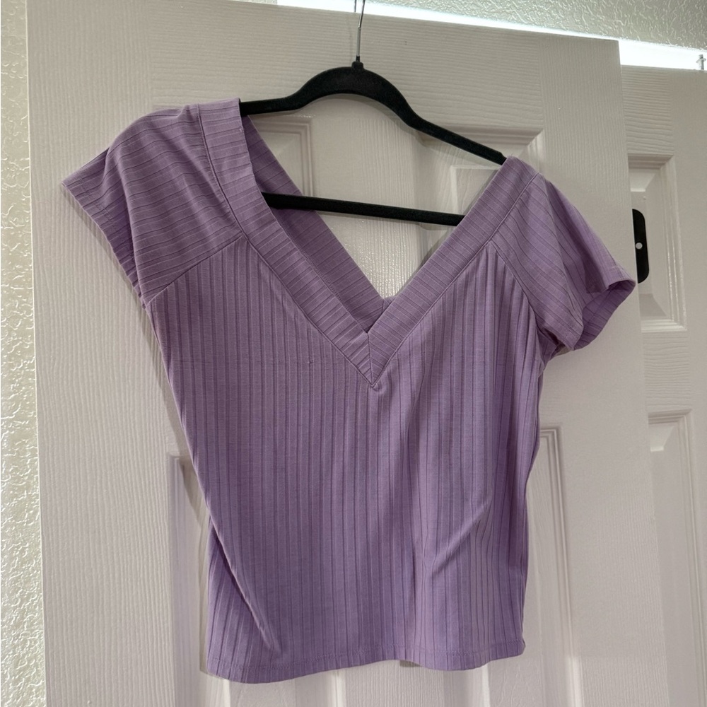 Forever 21 Lavender V-Neck Ribbed Blouse
